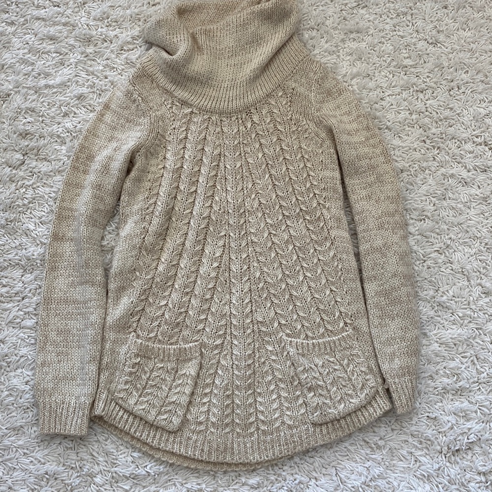 Anthropologie brand knit sweater with pockets
